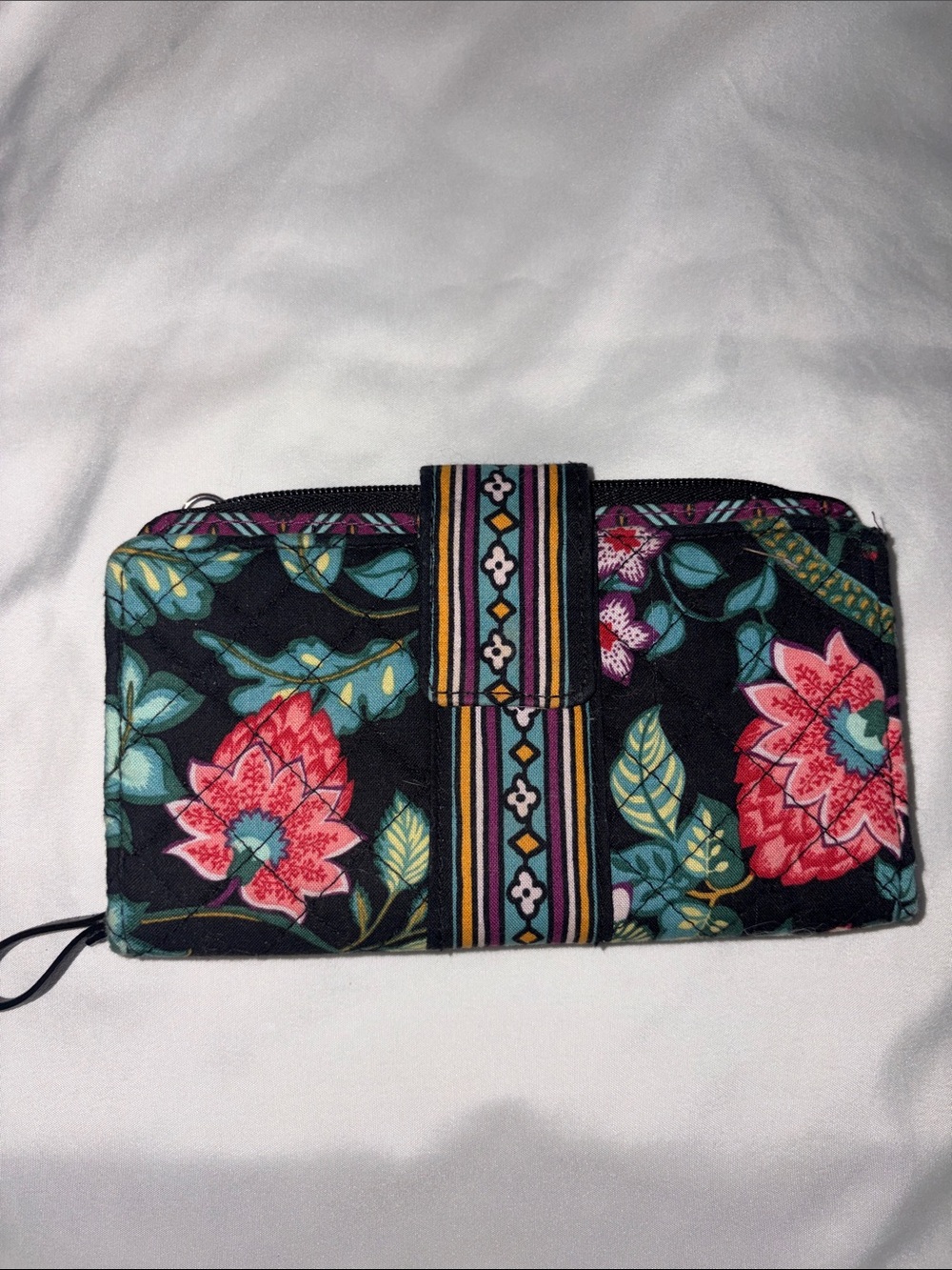 Vera Bradley Black Floral Zip-Around Wallet - Retired Vines Floral Pattern